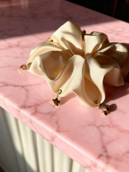 CHARMABLE SCRUNCHIE